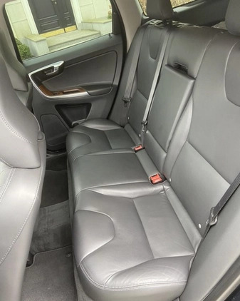 Volvo XC 60 cena 79900 przebieg: 85260, rok produkcji 2017 z Szydłowiec małe 436